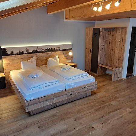 Gasthof Pension Altwirt Sachsenkam Quarto foto