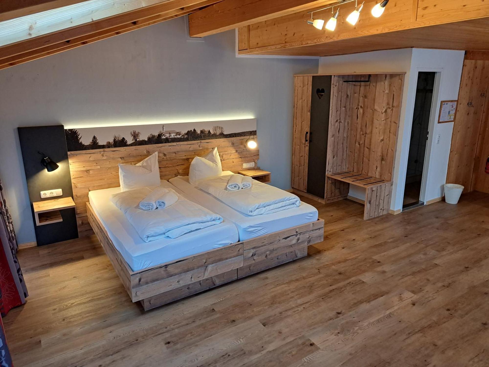 Gasthof Pension Altwirt Sachsenkam Quarto foto